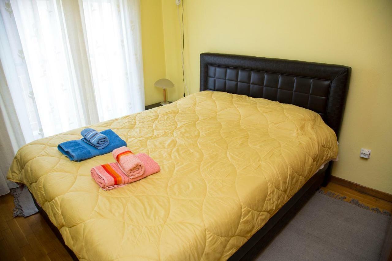 Veta'S Spacious Central Apartment Серес Екстериор снимка