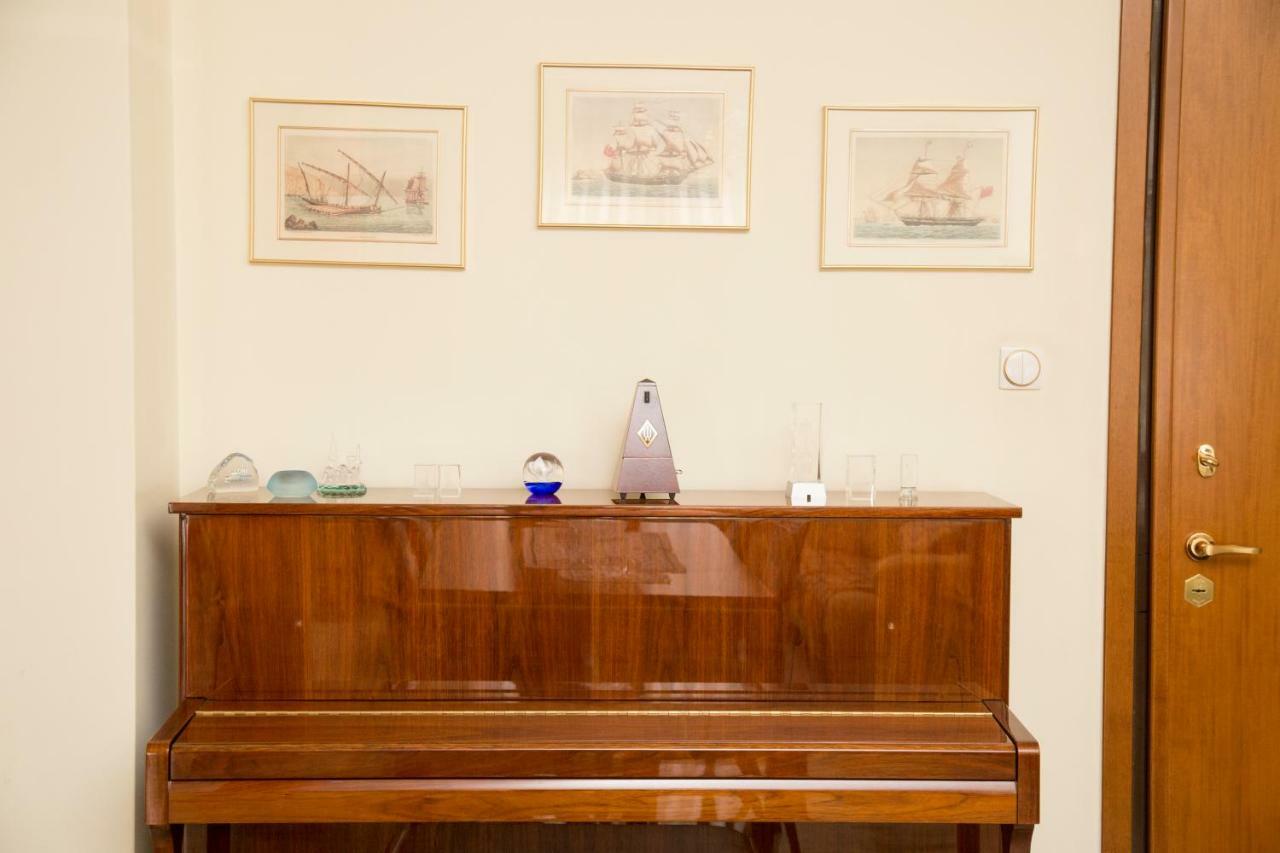Veta'S Spacious Central Apartment Серес Екстериор снимка